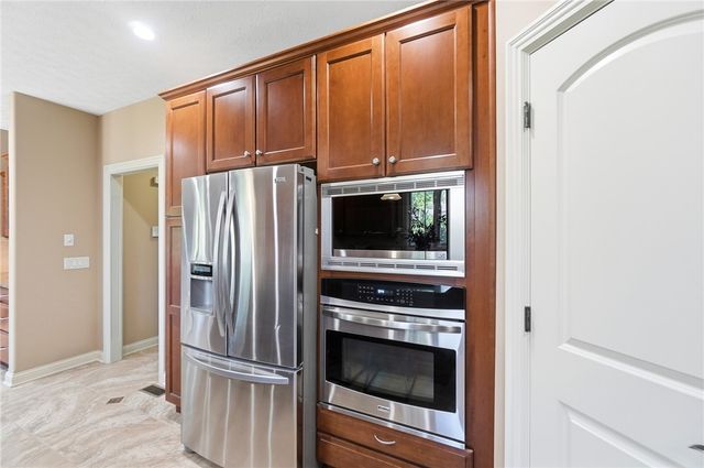 10540 Wallingsford Circle, Washington Twp, OH 45458