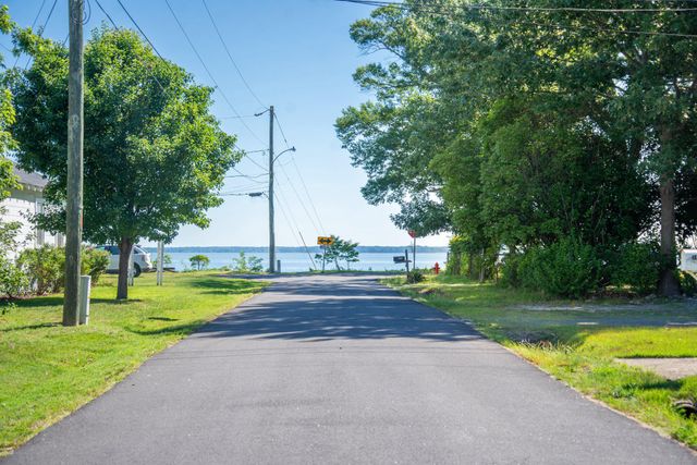 30 11TH ST, Colonial Beach, VA 22443