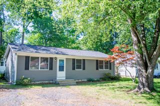 30 11TH ST, Colonial Beach, VA 22443