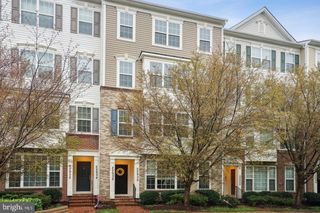 22936 SPICEBUSH DR #1361, Clarksburg, MD 20871