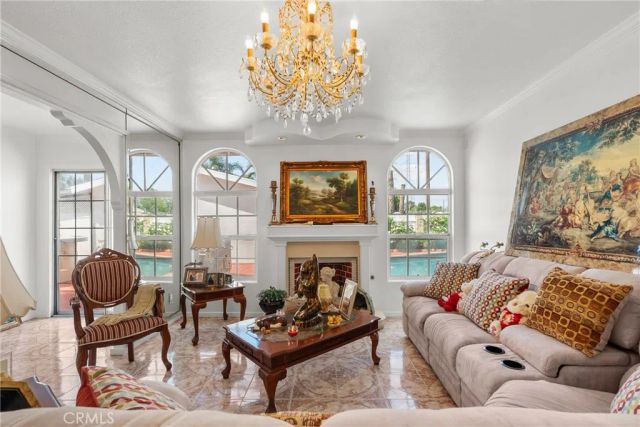 11337 Hayvenhurst, Granada Hills, CA 91344