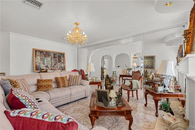 11337 Hayvenhurst, Granada Hills, CA 91344