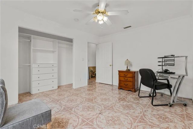 11337 Hayvenhurst, Granada Hills, CA 91344