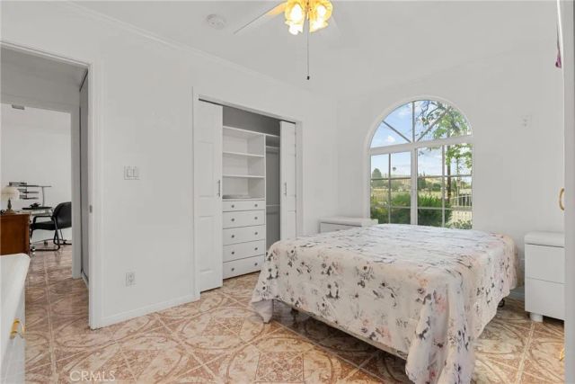 11337 Hayvenhurst, Granada Hills, CA 91344