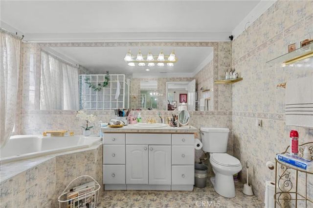 11337 Hayvenhurst, Granada Hills, CA 91344