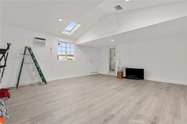 11337 Hayvenhurst, Granada Hills, CA 91344