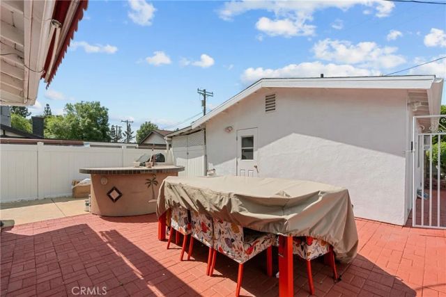 11337 Hayvenhurst, Granada Hills, CA 91344