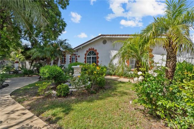 11337 Hayvenhurst, Granada Hills, CA 91344