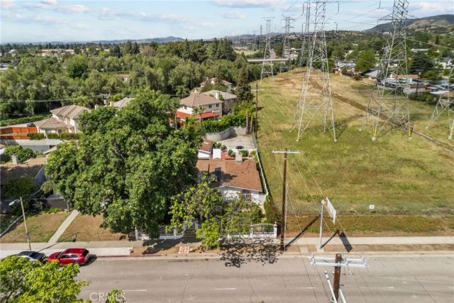 11337 Hayvenhurst, Granada Hills, CA 91344