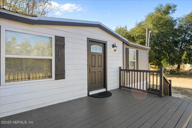 121 LYNNWOOD Avenue, Interlachen, FL 32148