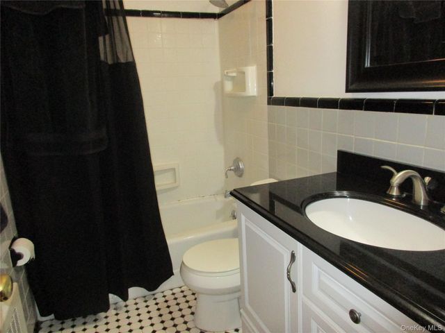 414 Main Street, Northport, NY 11768