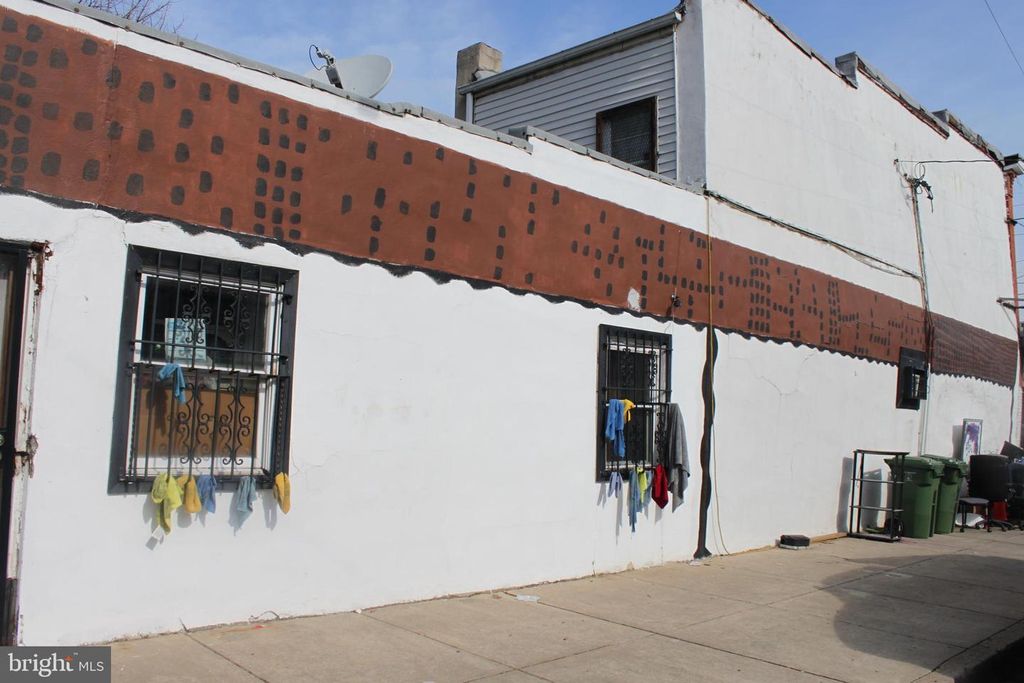 Image 6 of property listing at 1212 BAYARD ST, Baltimore, MD 21230