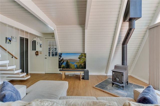 30736 Live Oak, Running Springs, CA 92382