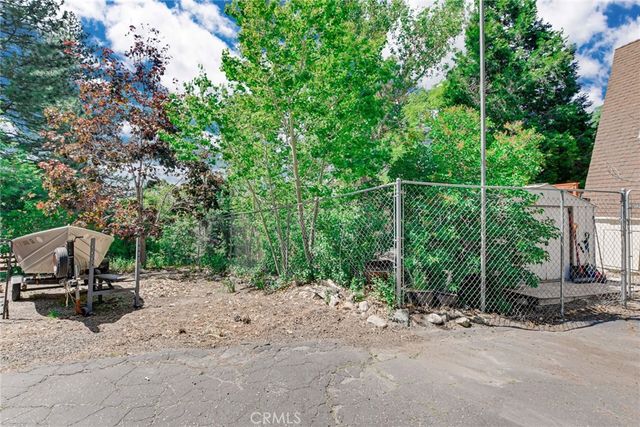 30736 Live Oak, Running Springs, CA 92382