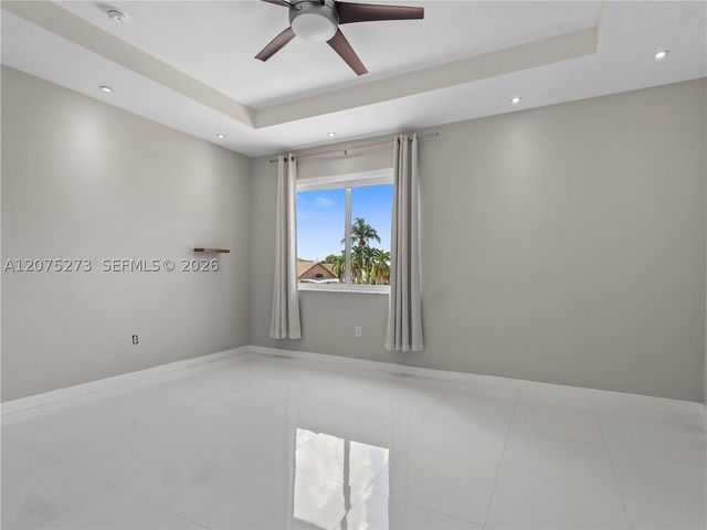 15392 SW 25th Ter, Miami, FL 33185