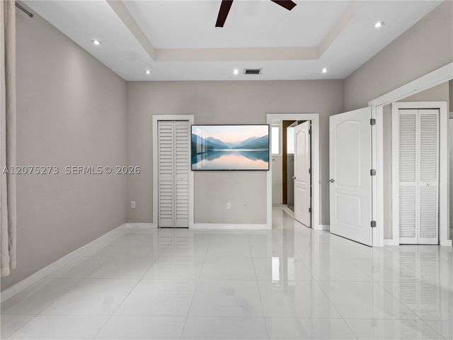 15392 SW 25th Ter, Miami, FL 33185