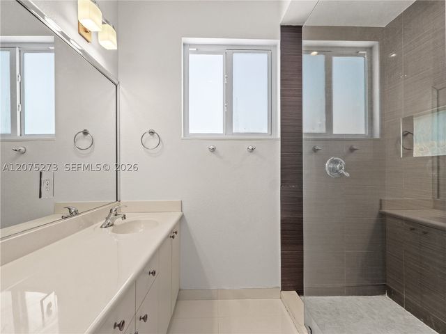 15392 SW 25th Ter, Miami, FL 33185
