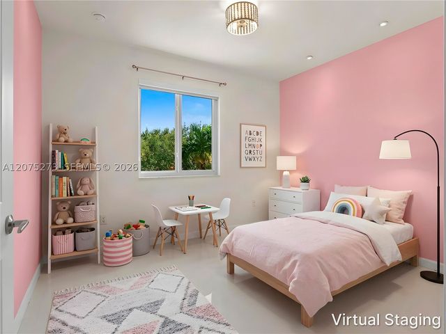 15392 SW 25th Ter, Miami, FL 33185