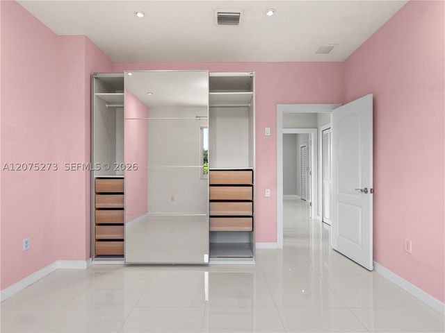 15392 SW 25th Ter, Miami, FL 33185