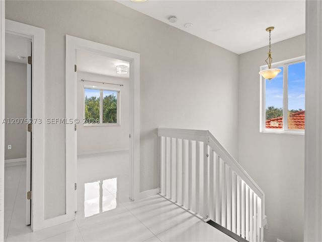 15392 SW 25th Ter, Miami, FL 33185