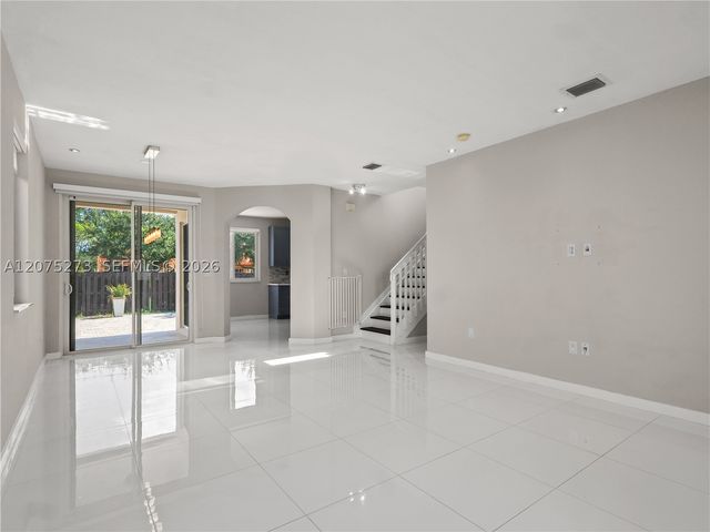 15392 SW 25th Ter, Miami, FL 33185