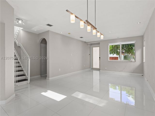 15392 SW 25th Ter, Miami, FL 33185