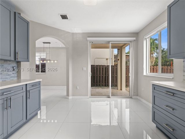 15392 SW 25th Ter, Miami, FL 33185