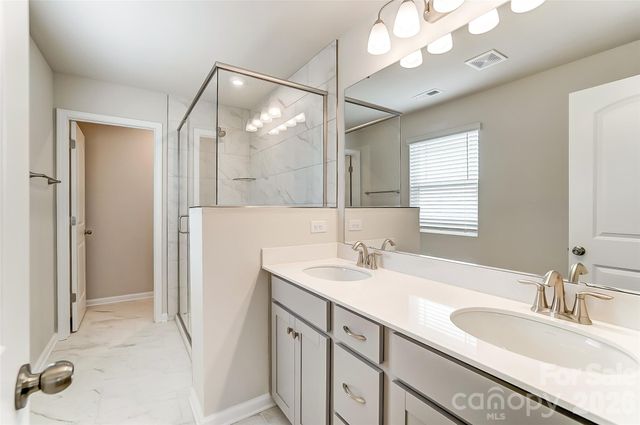 3830 Cheyney Park Drive, Charlotte, NC 28269