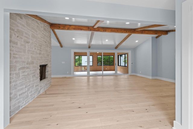 986 Indian Hills ROAD, Fontana, WI 53125