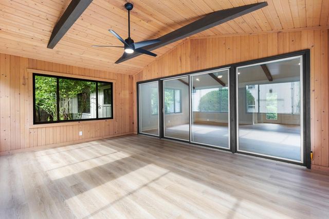 986 Indian Hills ROAD, Fontana, WI 53125