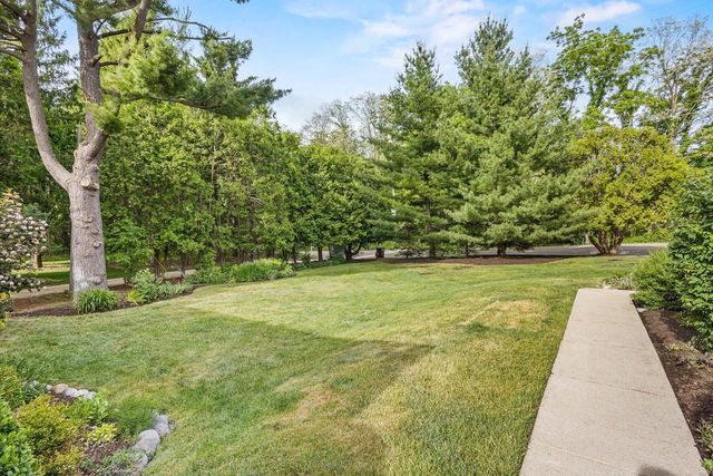 986 Indian Hills ROAD, Fontana, WI 53125