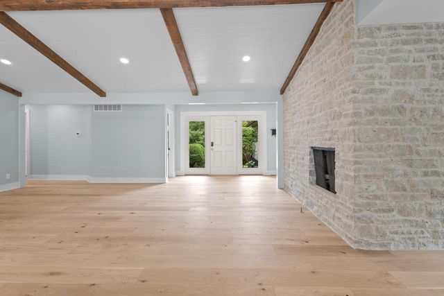 986 Indian Hills ROAD, Fontana, WI 53125
