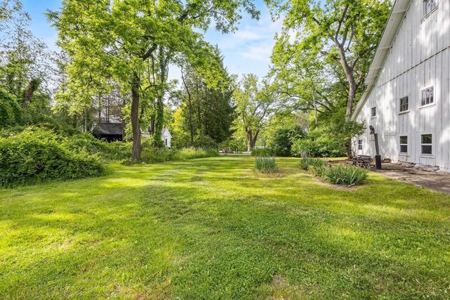 986 Indian Hills ROAD, Fontana, WI 53125
