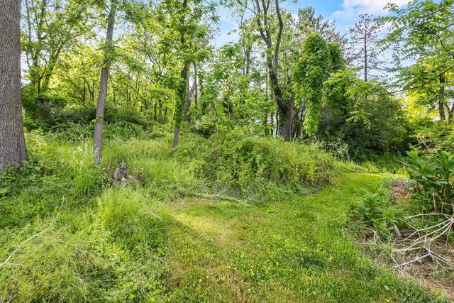 986 Indian Hills ROAD, Fontana, WI 53125