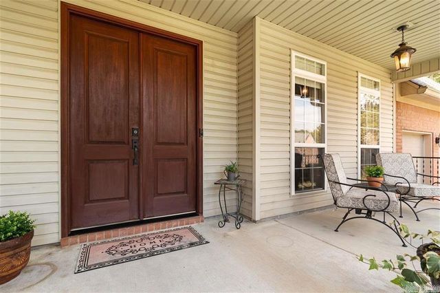 21 Edgewater Ct, Jacksonville, AR 72076