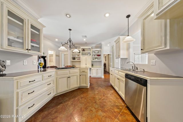 301 Westpointe Circle, Lafayette, LA 70506