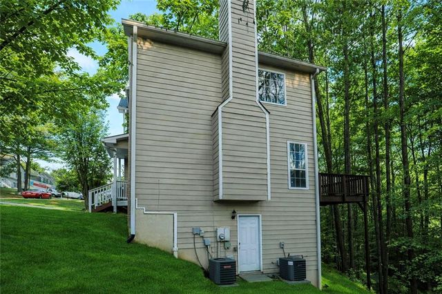 2108 Lindley NW Lane, Kennesaw, GA 30144