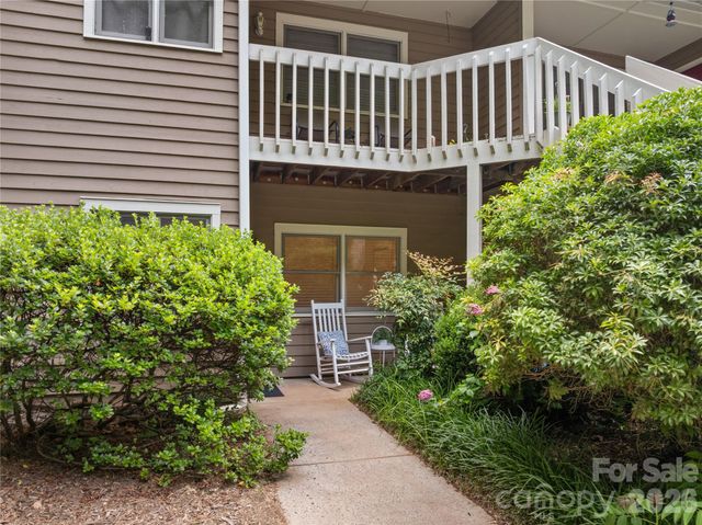 20 Timberlake Drive, Asheville, NC 28803