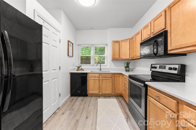 20 Timberlake Drive, Asheville, NC 28803