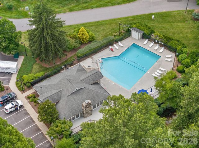 20 Timberlake Drive, Asheville, NC 28803