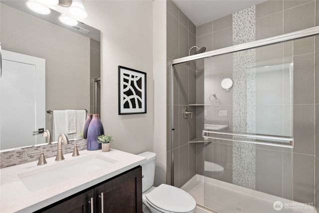 13415 NE 128th Place, Kirkland, WA 98034
