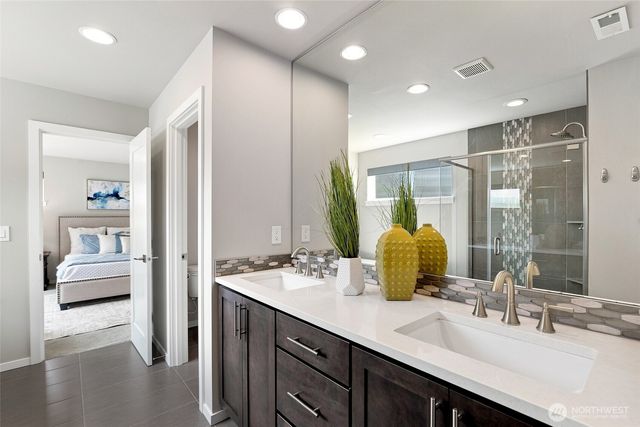 13415 NE 128th Place, Kirkland, WA 98034