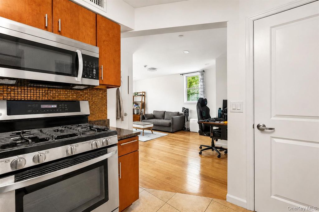 40-38 194th Street 1/A, Flushing, NY 11358 — photo 3