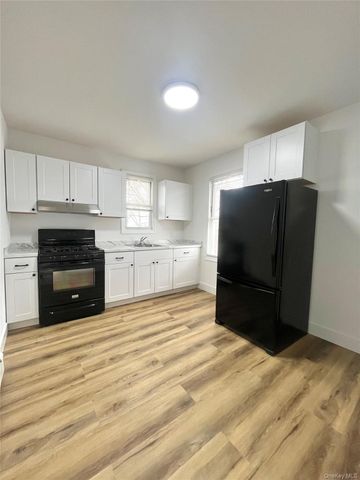 123 Clinton Avenue 2, New Rochelle, NY 10801