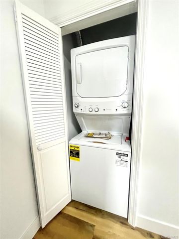 123 Clinton Avenue 2, New Rochelle, NY 10801