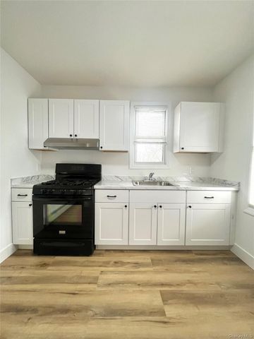 123 Clinton Avenue 2, New Rochelle, NY 10801