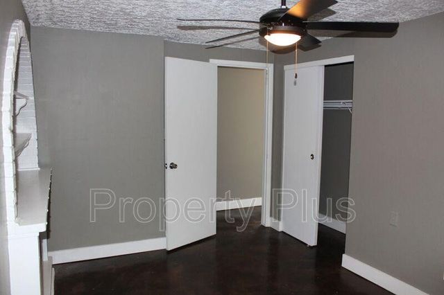 1228 S Mckemy Street, Tempe, AZ 85281