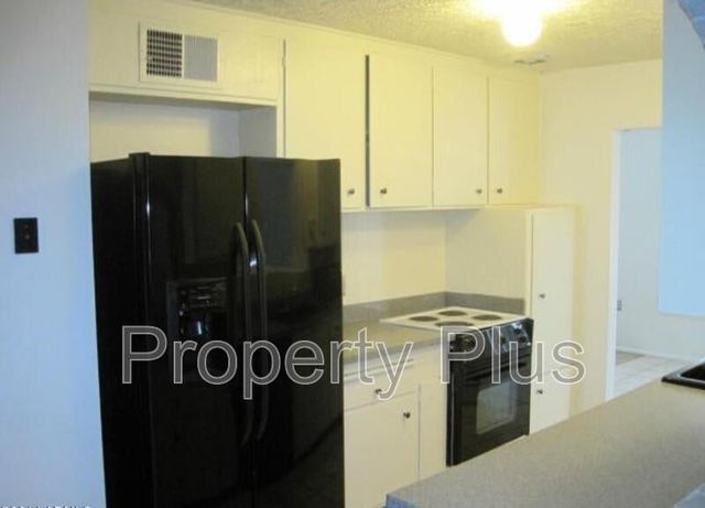 1228 S Mckemy Street, Tempe, AZ 85281