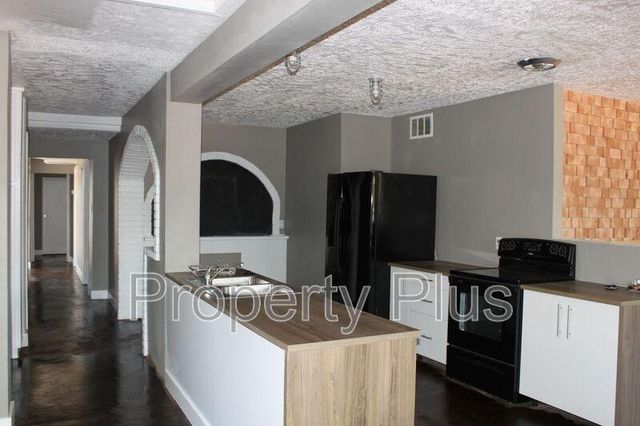 1228 S Mckemy Street, Tempe, AZ 85281