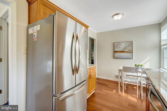 4029 WOODLAND DR, Fairfax, VA 22030